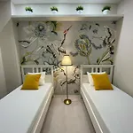 Apartment Mom Boutique